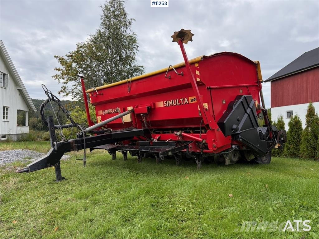 Junkkari Simulta 3000 ST Drillmaschinen