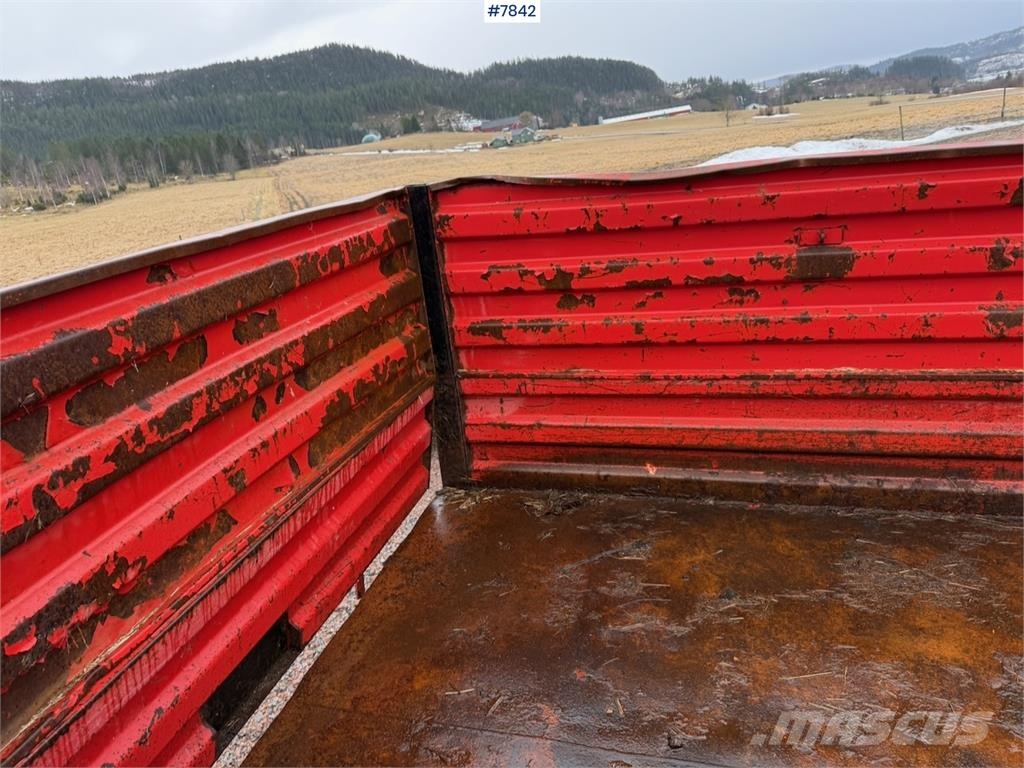 Junkkari Traktorhenger Reboques de grãos e silagem