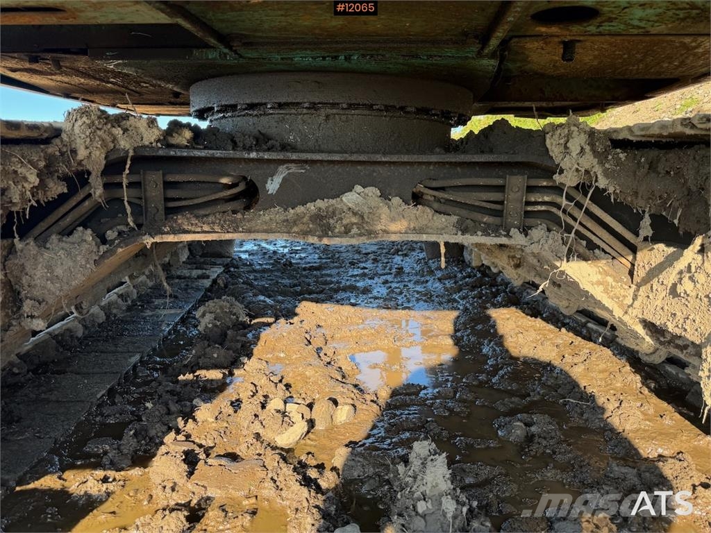 Kobelco Acera Lánctalpas kotrók