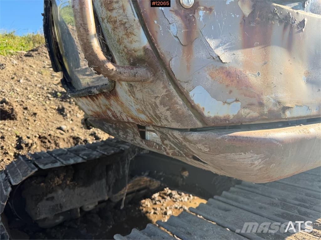 Kobelco Acera Lánctalpas kotrók