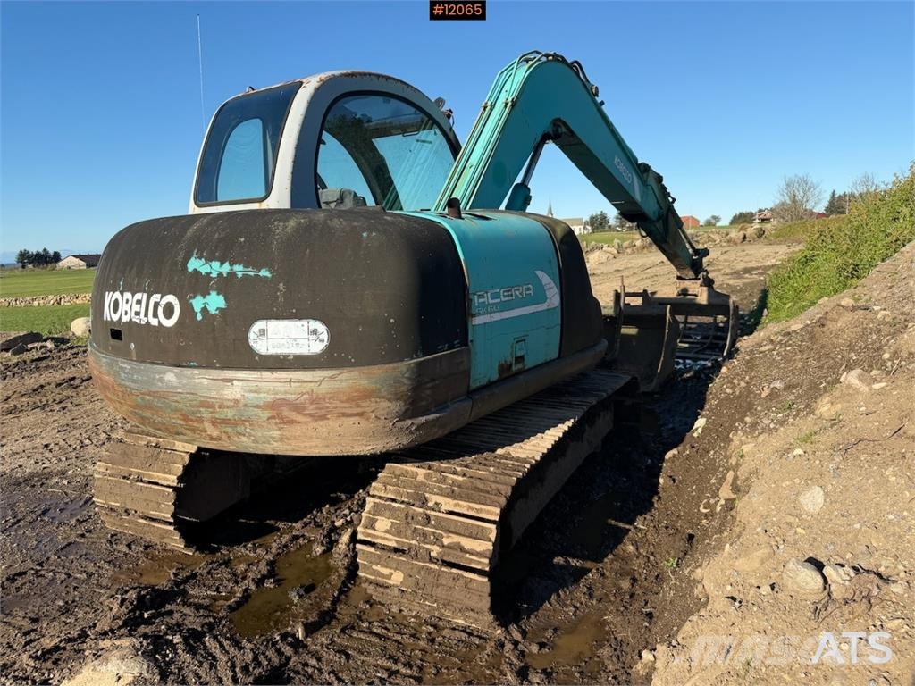 Kobelco Acera Lánctalpas kotrók