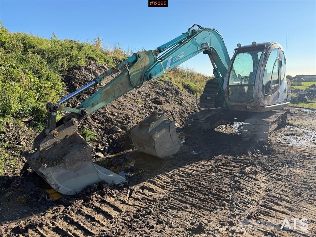 Kobelco Acera Lánctalpas kotrók