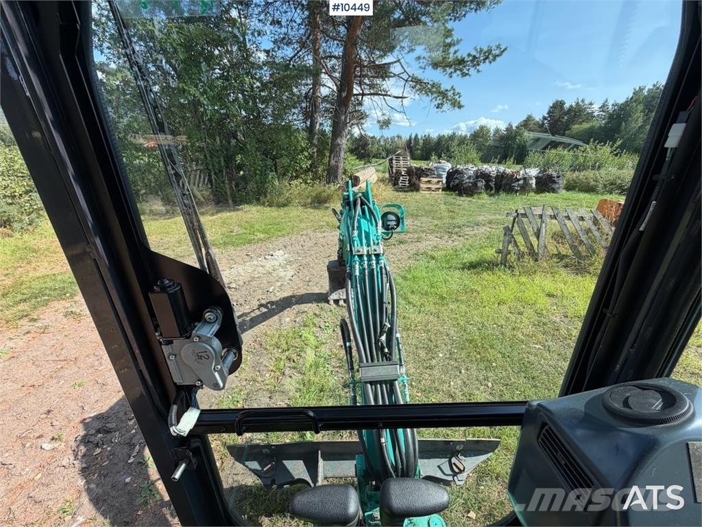 Kobelco SK17SR-3E Excavadoras sobre orugas