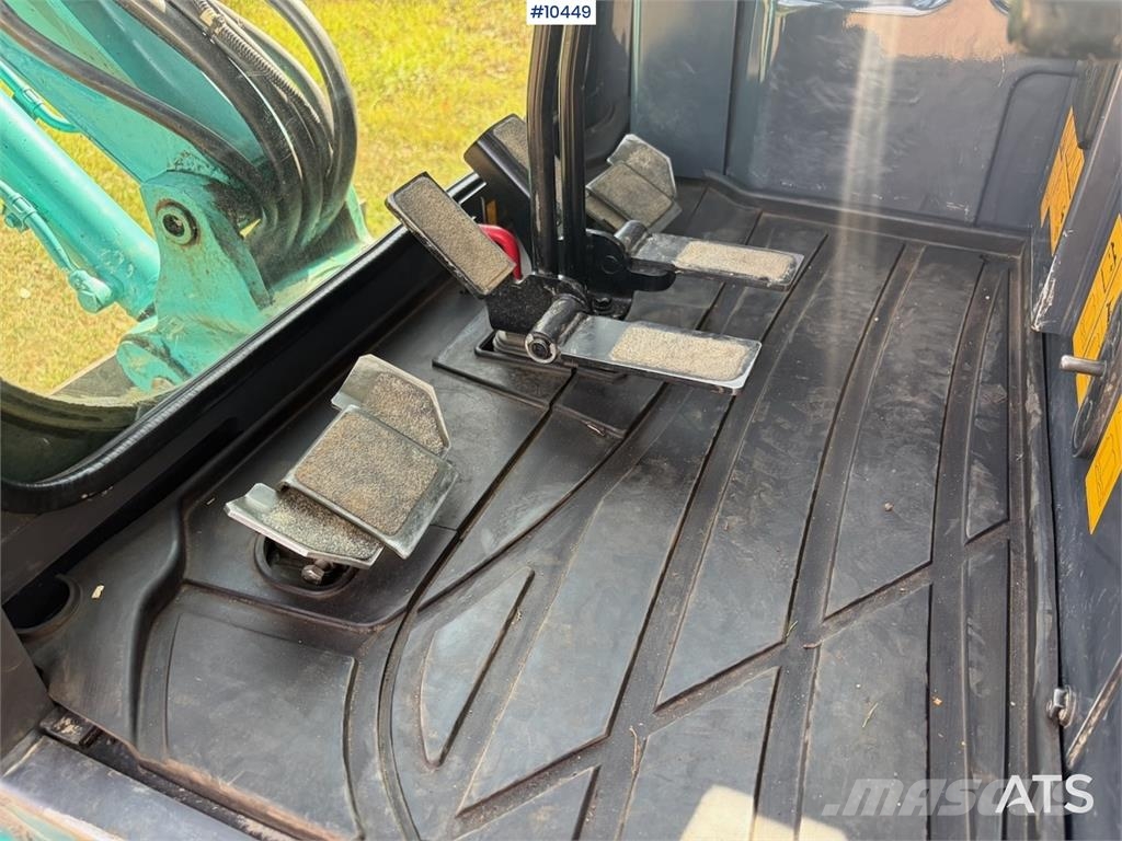 Kobelco SK17SR-3E Excavadoras sobre orugas