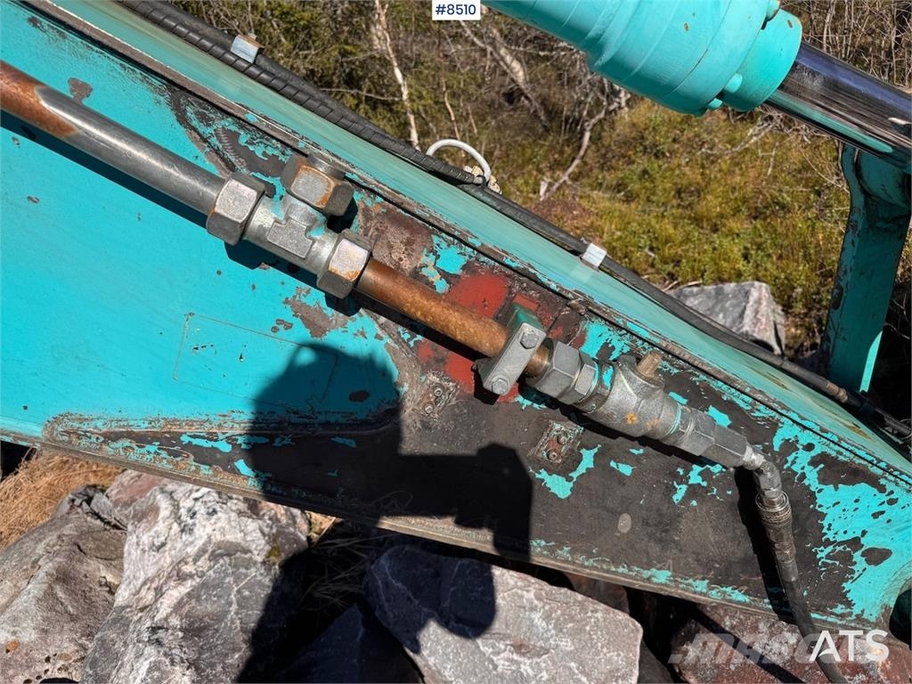 Kobelco SK235SR Excavadoras sobre orugas