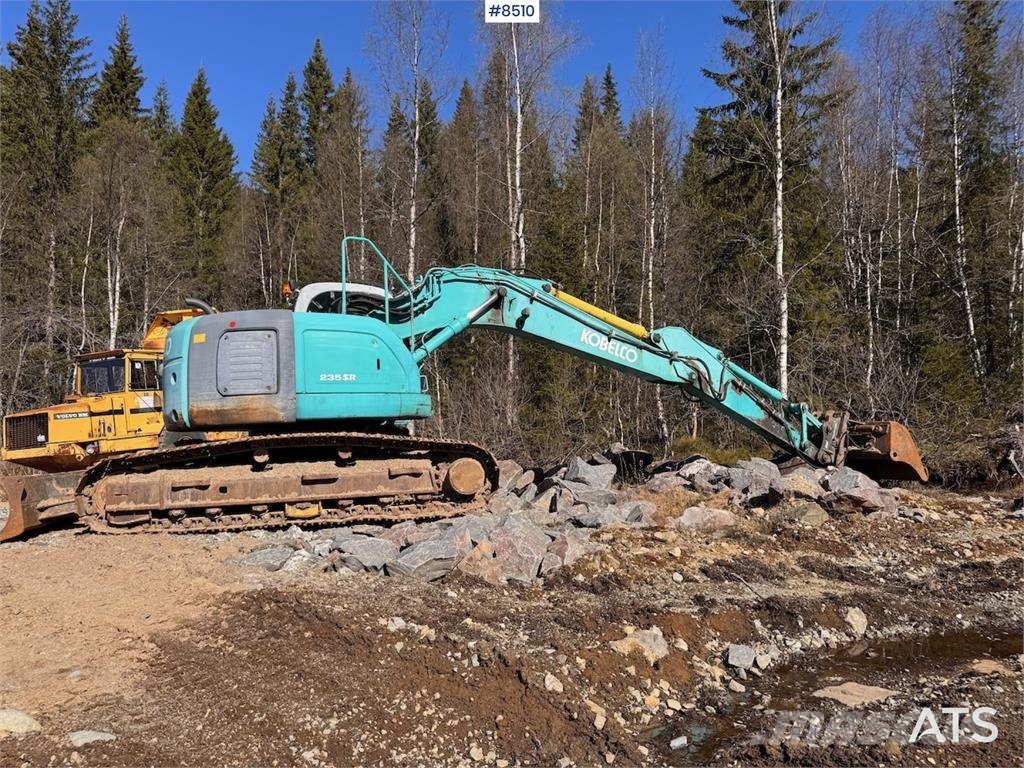 Kobelco SK235SR Excavadoras sobre orugas