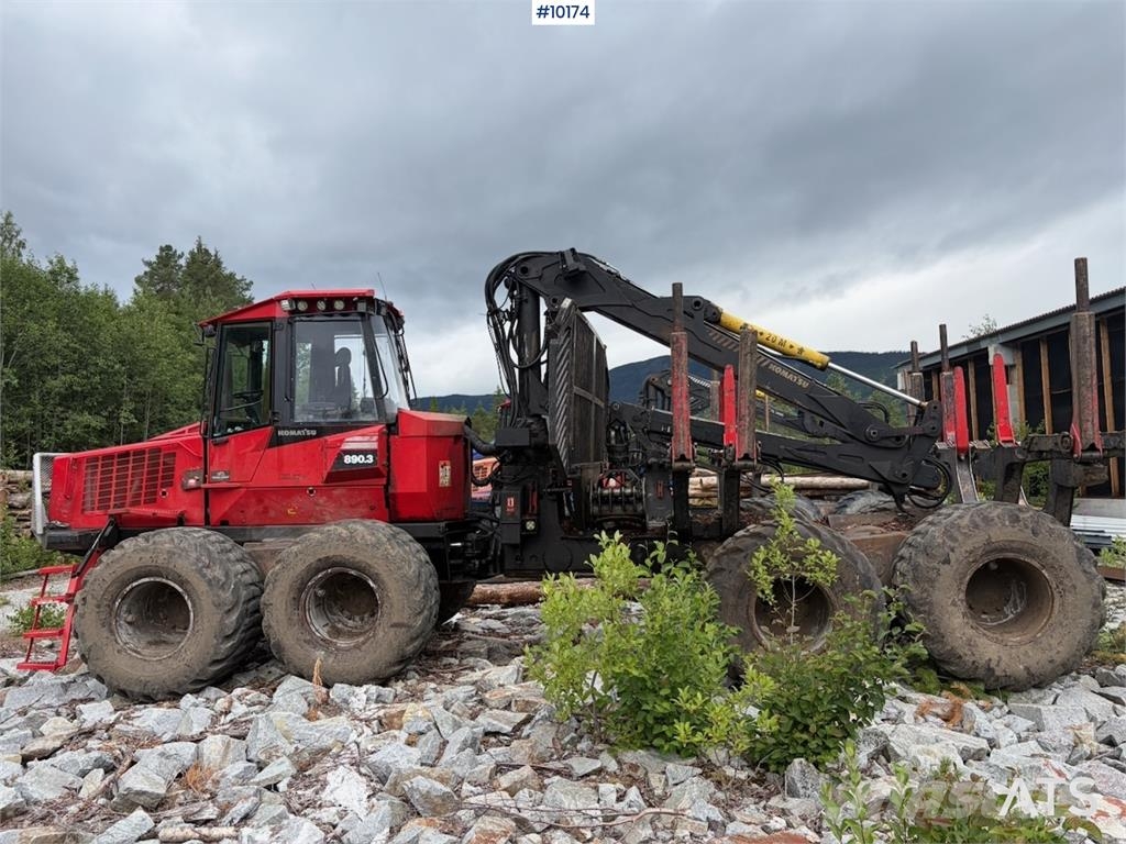 Komatsu 890.3 Lesní jeřáby