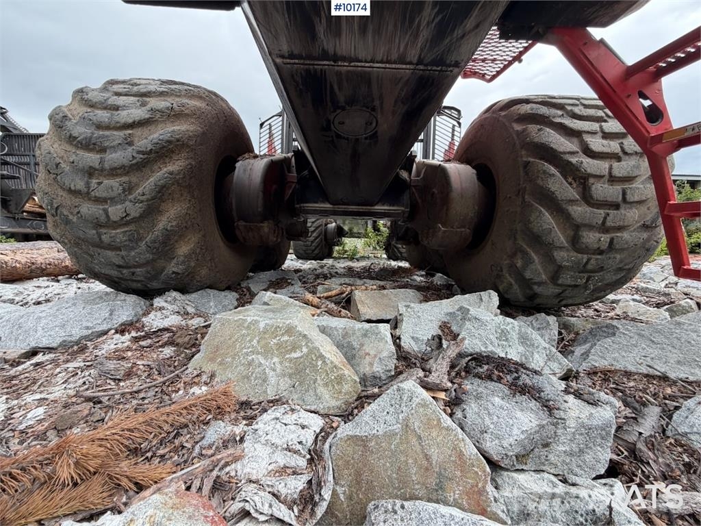 Komatsu 890.3 Lesní jeřáby
