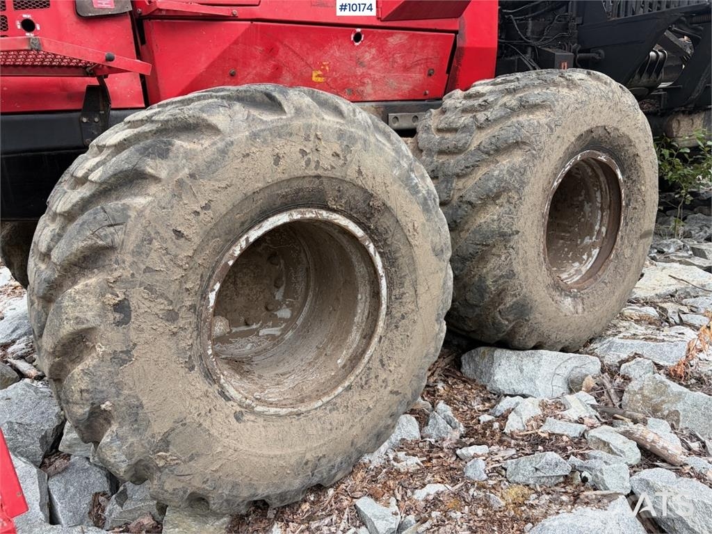 Komatsu 890.3 Lesní jeřáby