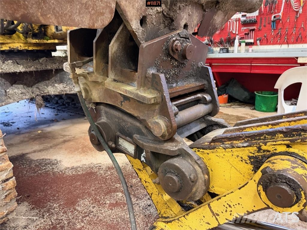 Komatsu PC180LC Lánctalpas kotrók