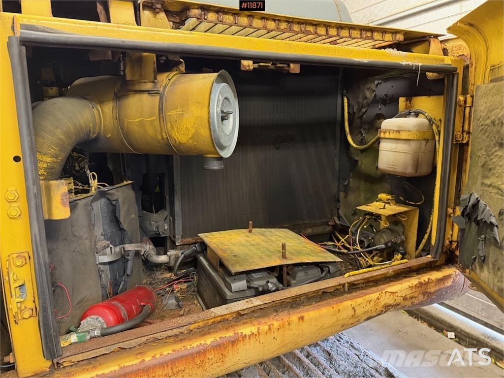 Komatsu PC180LC Lánctalpas kotrók