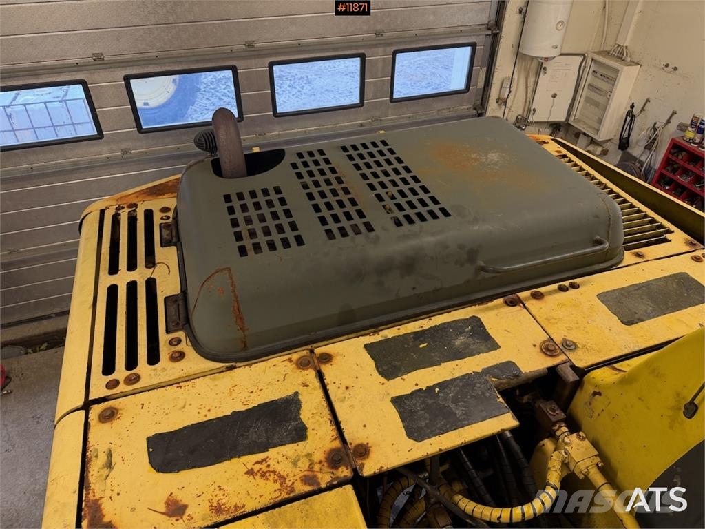 Komatsu PC180LC Lánctalpas kotrók