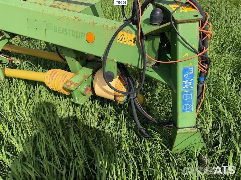 Krone Swadro 1000 Otros equipos para cosecha