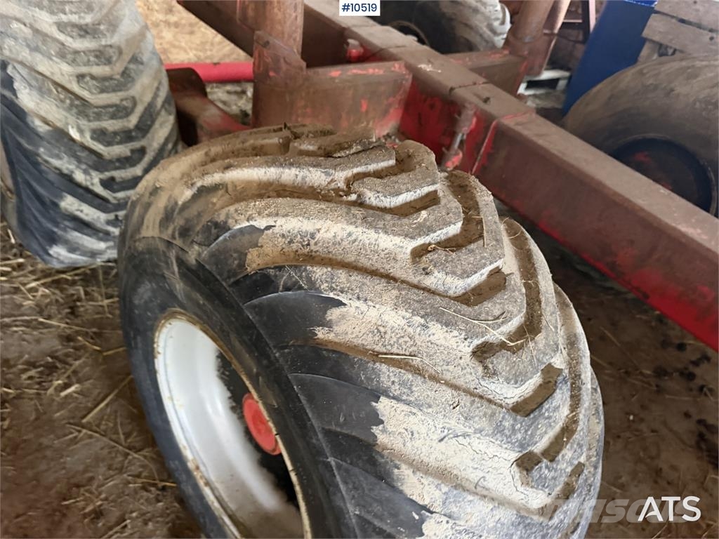 KTS 630 Tømmervogn med kran مقطورات أشجار
