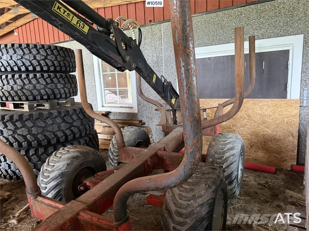 KTS 630 Tømmervogn med kran مقطورات أشجار