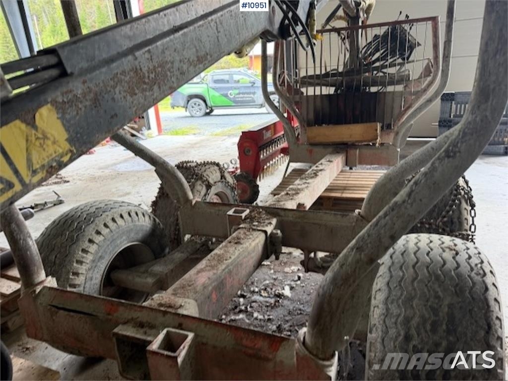 KTS 915 Tømmervogn med kran Timber trailers
