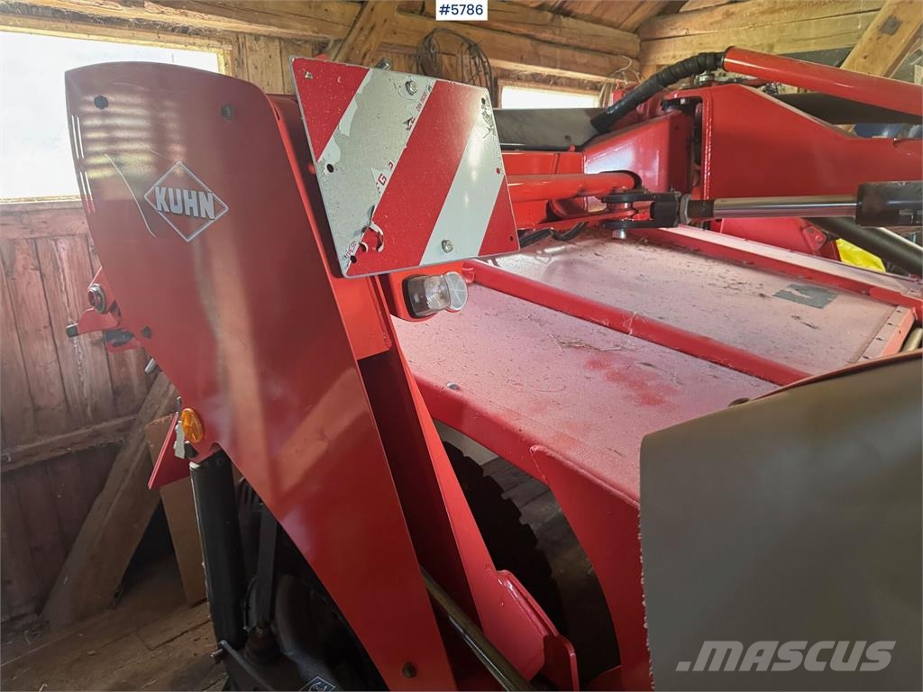 Kuhn FC 3160 TCD معدات أخرى للحصاد