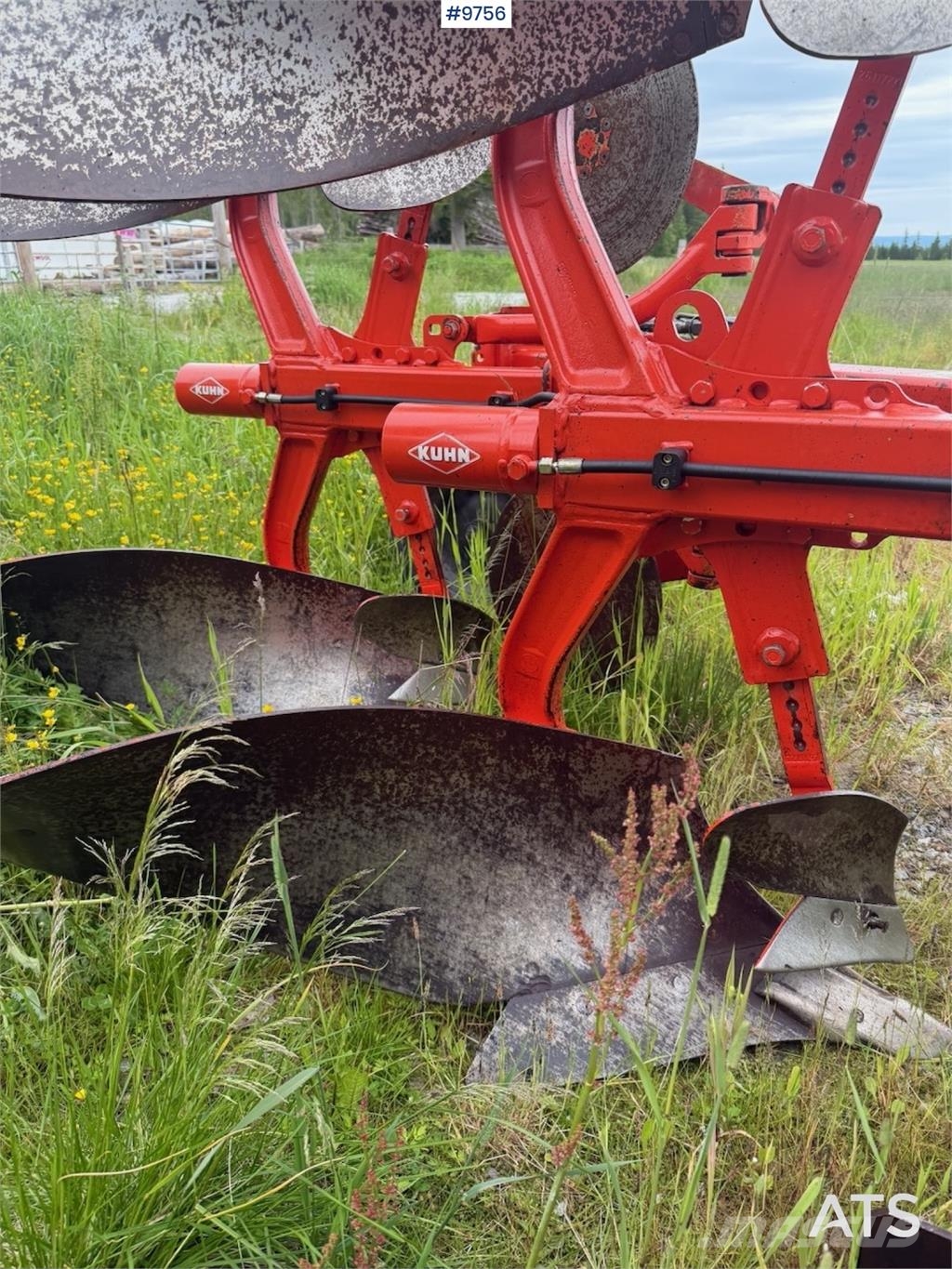 Kuhn MM 111 3EH 3-skjærsplog ماكينات وملحقات زراعة أخرى