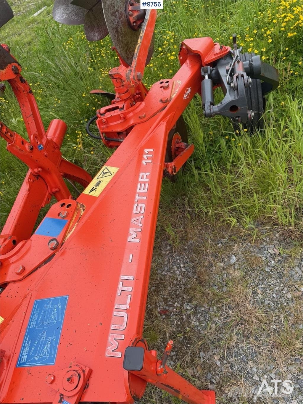 Kuhn MM 111 3EH 3-skjærsplog ماكينات وملحقات زراعة أخرى