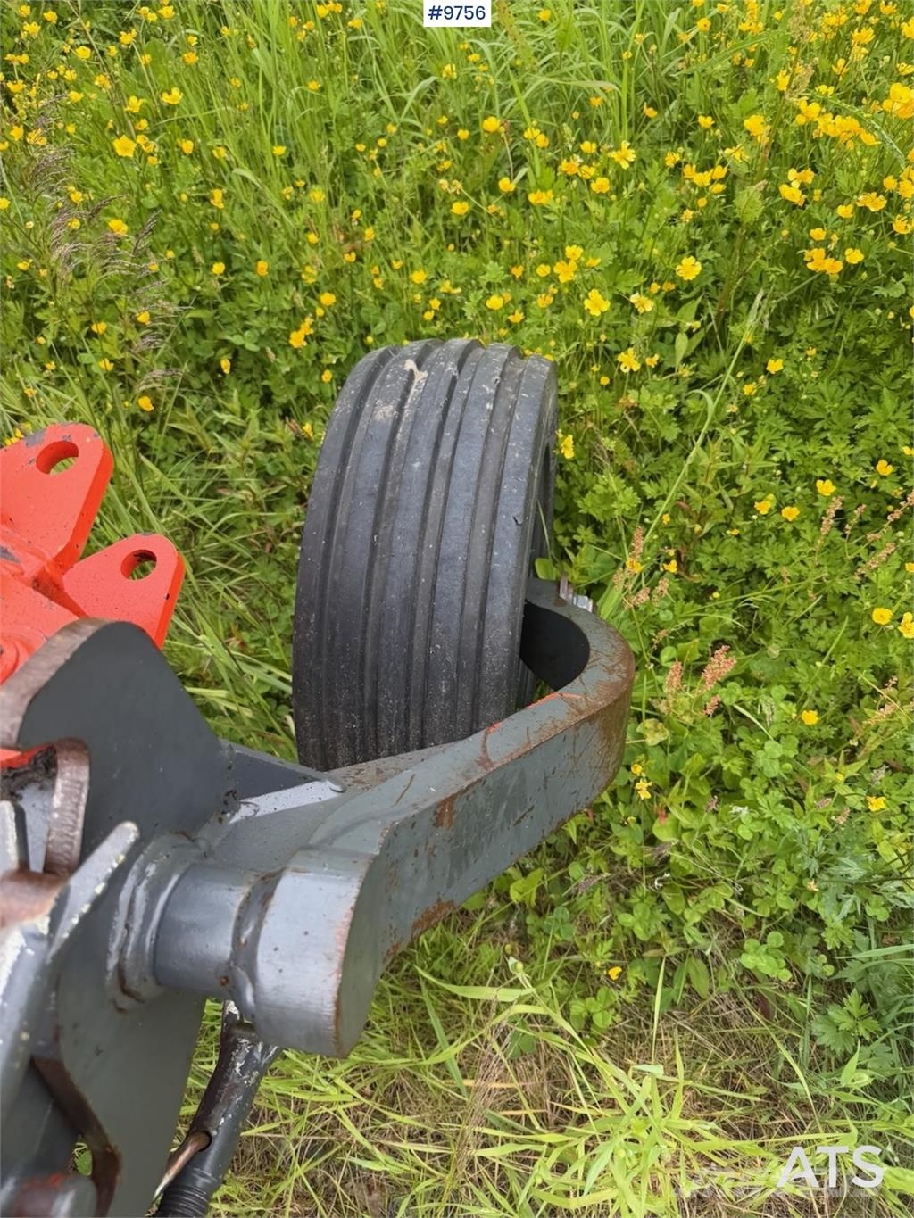 Kuhn MM 111 3EH 3-skjærsplog ماكينات وملحقات زراعة أخرى