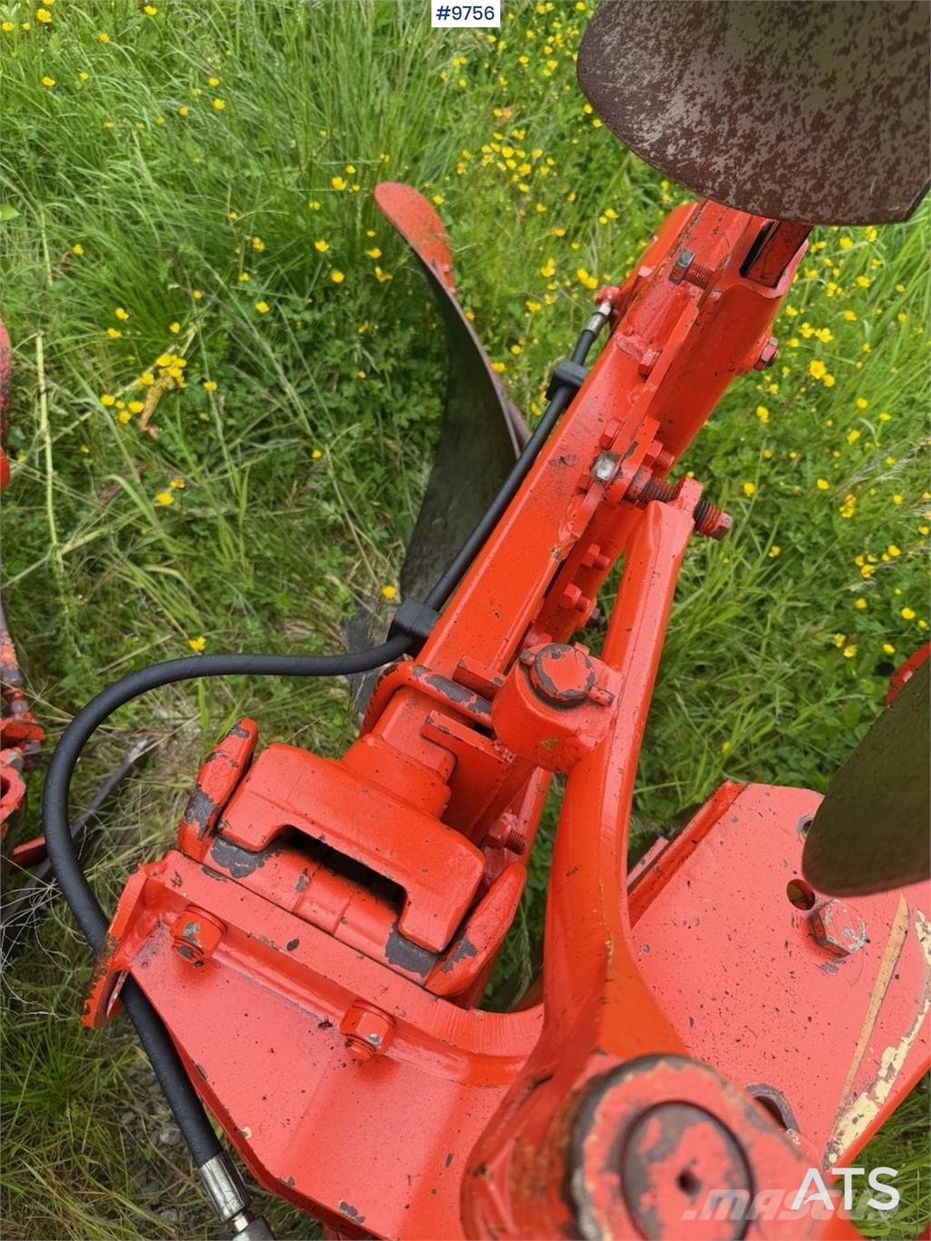 Kuhn MM 111 3EH 3-skjærsplog ماكينات وملحقات زراعة أخرى