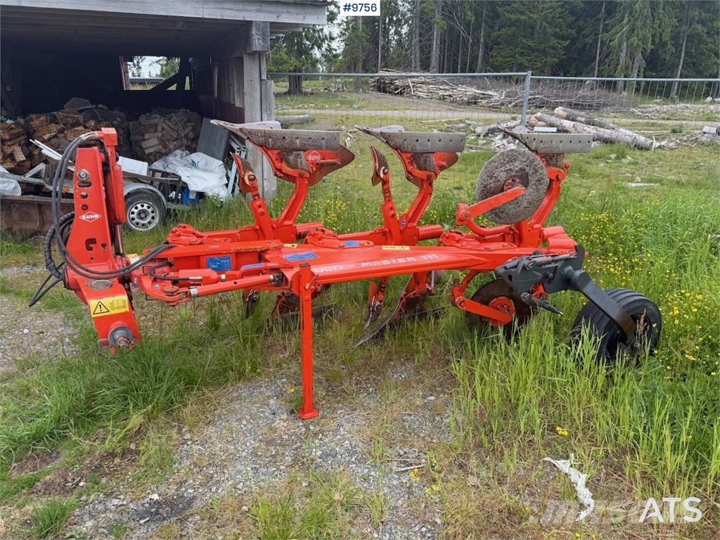Kuhn MM 111 3EH 3-skjærsplog ماكينات وملحقات زراعة أخرى