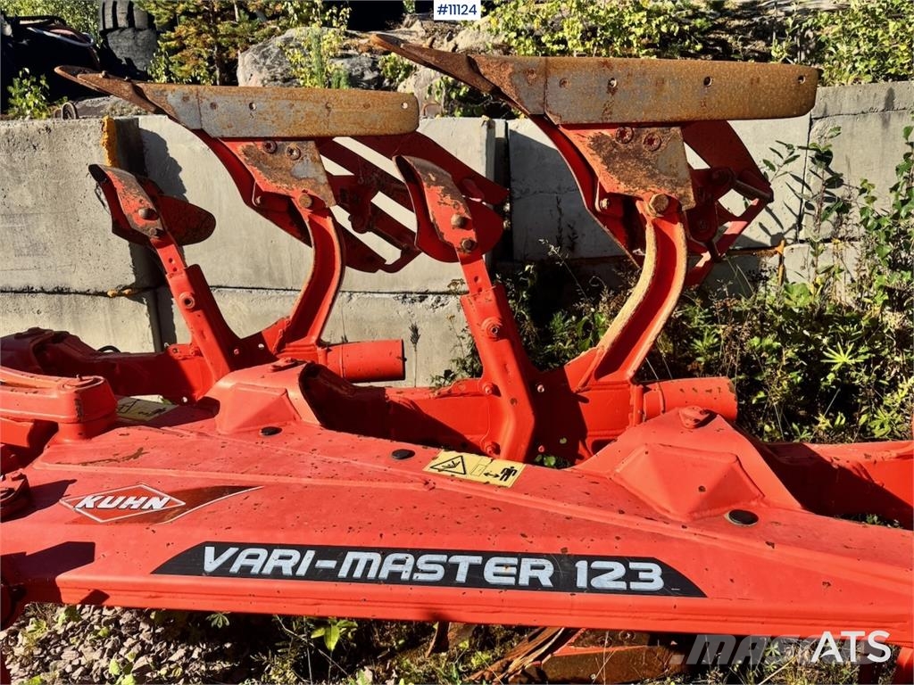 Kuhn Vari Master 123 Otras máquinas y aperos de labranza