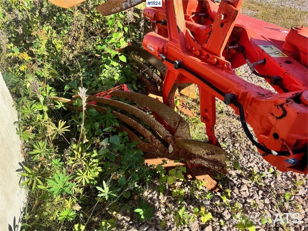 Kuhn Vari Master 123 Otras máquinas y aperos de labranza
