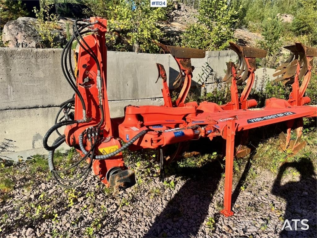 Kuhn Vari Master 123 Otras máquinas y aperos de labranza