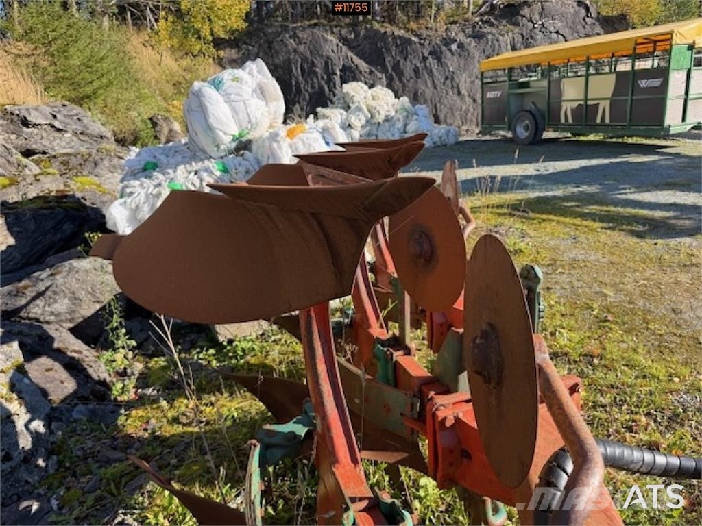 Kverneland 3 skjærs vendeplog Прочее почвообрабатывающее оборудование