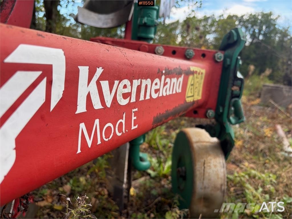 Kverneland E ماكينات وملحقات زراعة أخرى