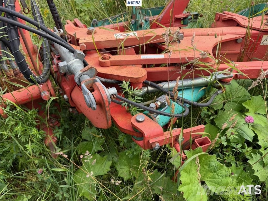 Kverneland EG100 4-skjærs vendeplog Otras máquinas y aperos de labranza
