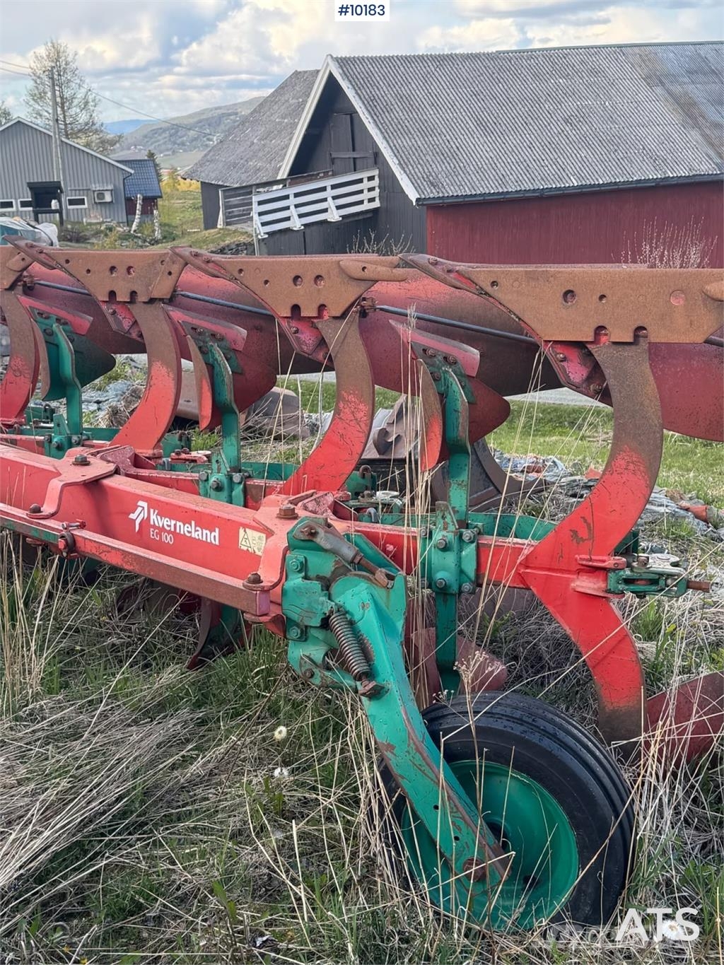 Kverneland EG100 4-skjærs vendeplog Otras máquinas y aperos de labranza