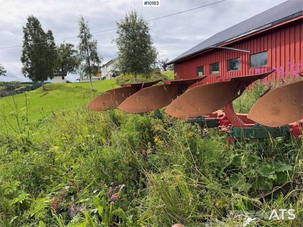 Kverneland EG100 4-skjærs vendeplog Otras máquinas y aperos de labranza