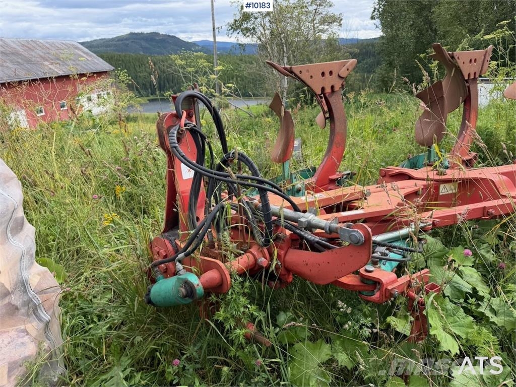 Kverneland EG100 4-skjærs vendeplog Otras máquinas y aperos de labranza
