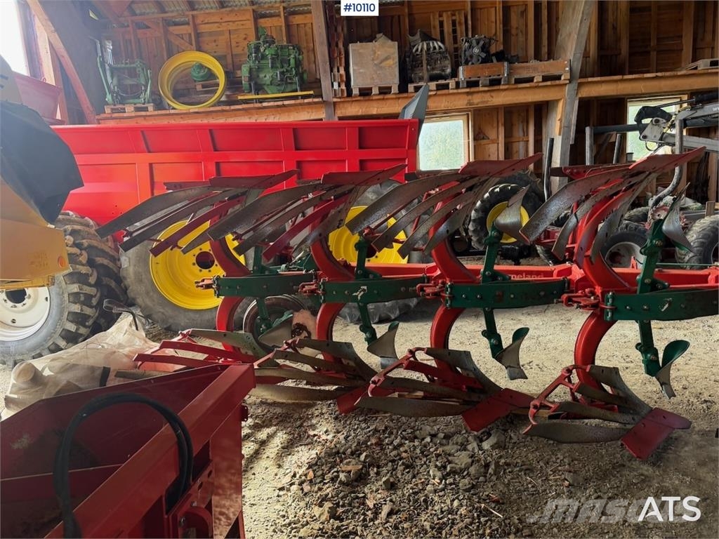 Kverneland KKES85 - 200 5-skjærs vendeplog ماكينات وملحقات زراعة أخرى