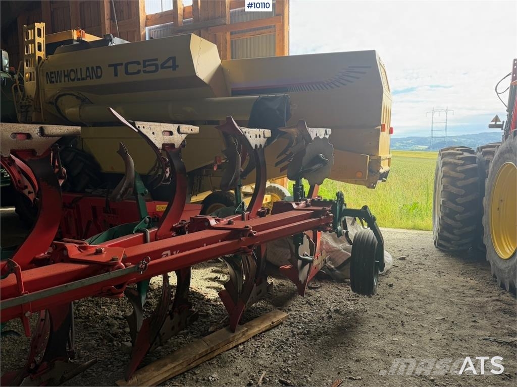 Kverneland KKES85 - 200 5-skjærs vendeplog ماكينات وملحقات زراعة أخرى