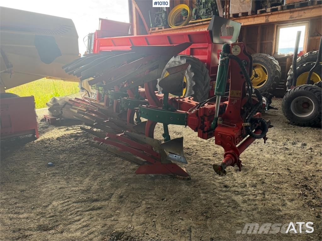 Kverneland KKES85 - 200 5-skjærs vendeplog ماكينات وملحقات زراعة أخرى