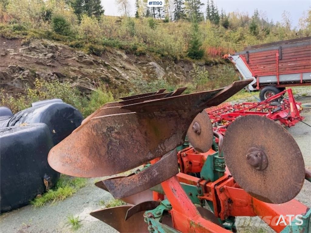 Kverneland Mod E8 3 skjærs vendeplog Andre Jordforbedrings maskiner og ekstrautstyr