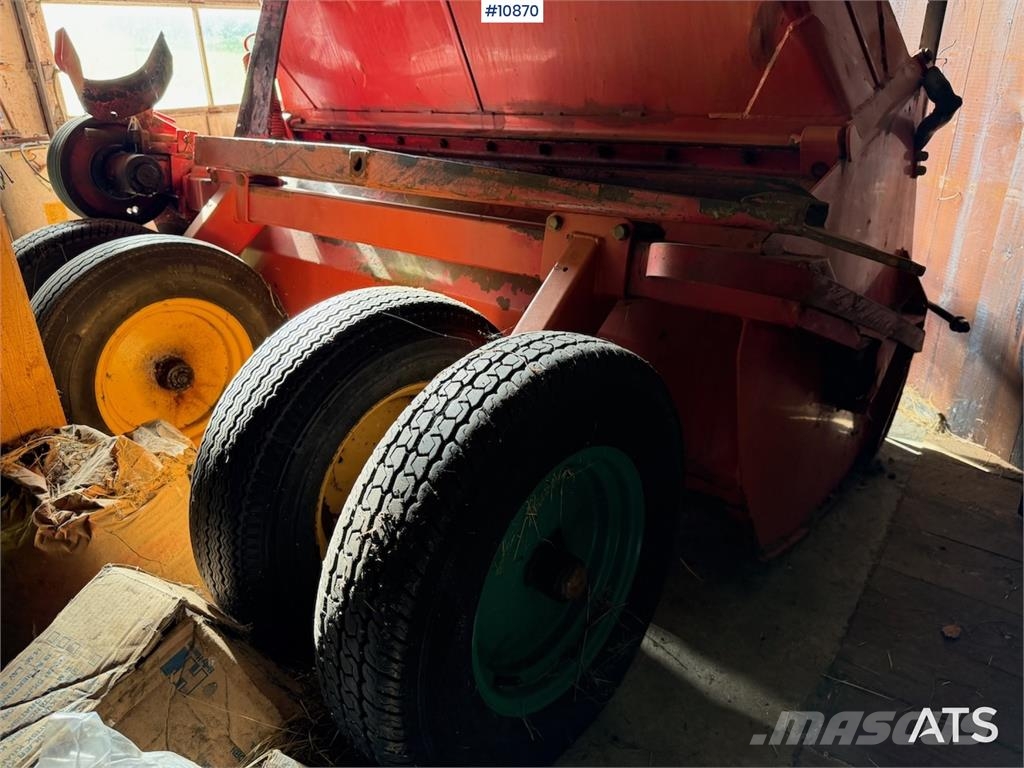Kverneland Taarup 1500 其他收穫設備