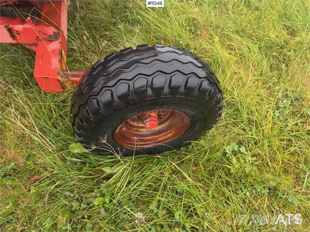 Kverneland Taarup 7335 Sonstige Erntemaschinen