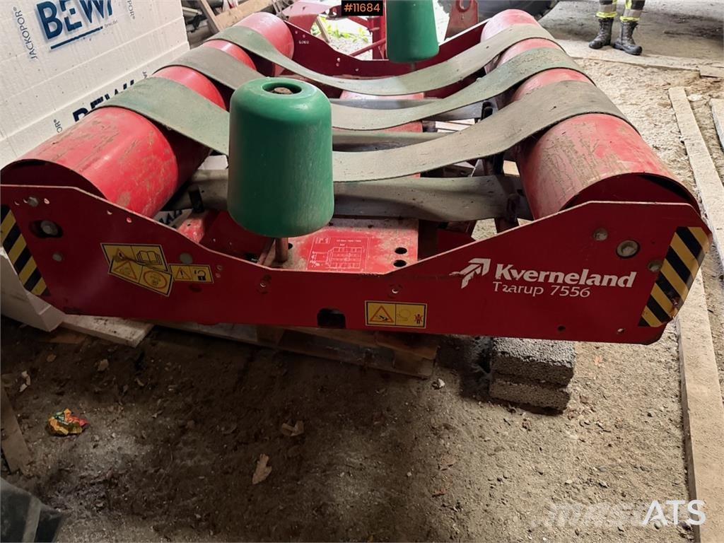 Kverneland Taarup 7556 rundballepakker Druga oprema za žetev