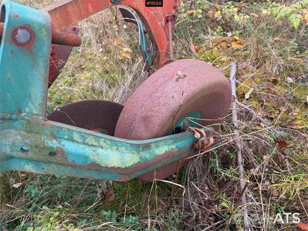 Kverneland Teigplog ماكينات وملحقات زراعة أخرى