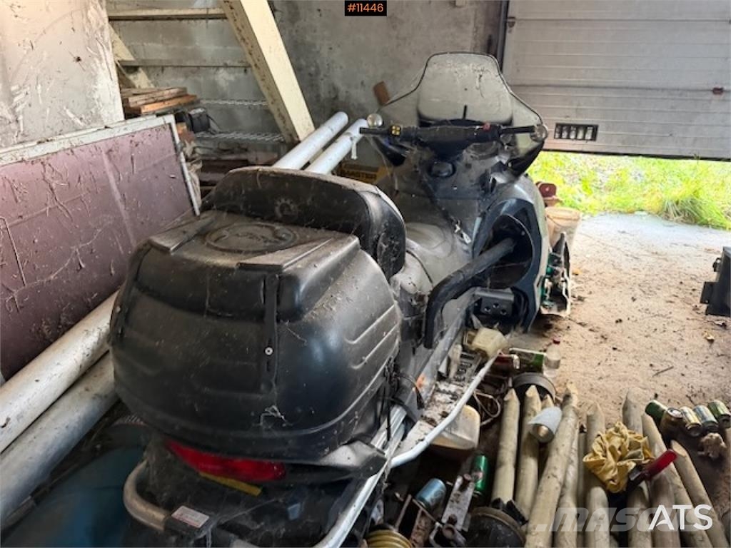 Lynx Adventure LX550 snøscooter Квадроциклы