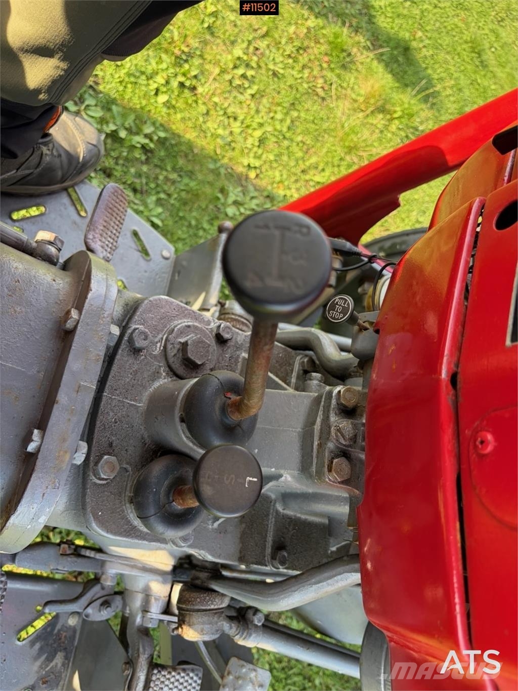 Massey Ferguson 135 Traktori
