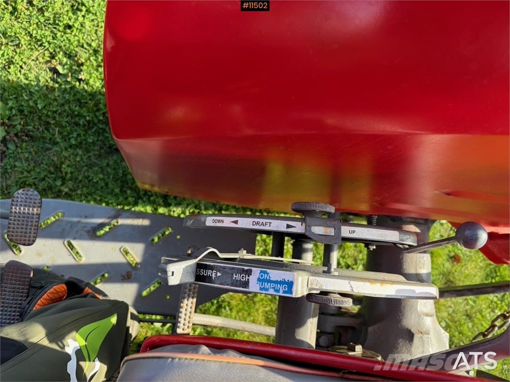 Massey Ferguson 135 Traktori