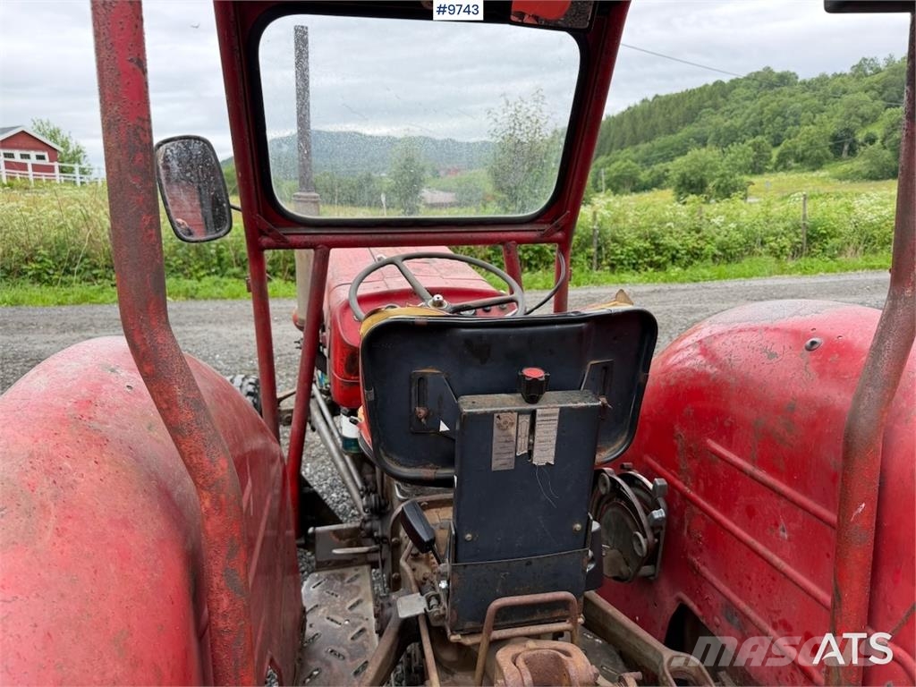 Massey Ferguson 135 トラクター