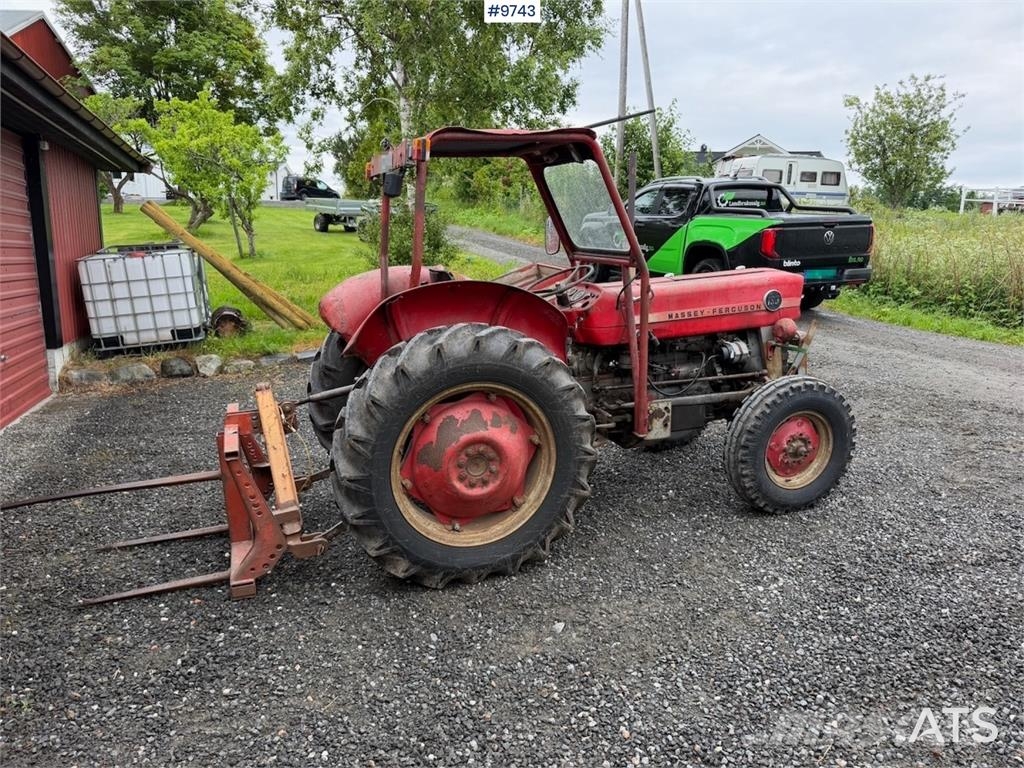 Massey Ferguson 135 トラクター