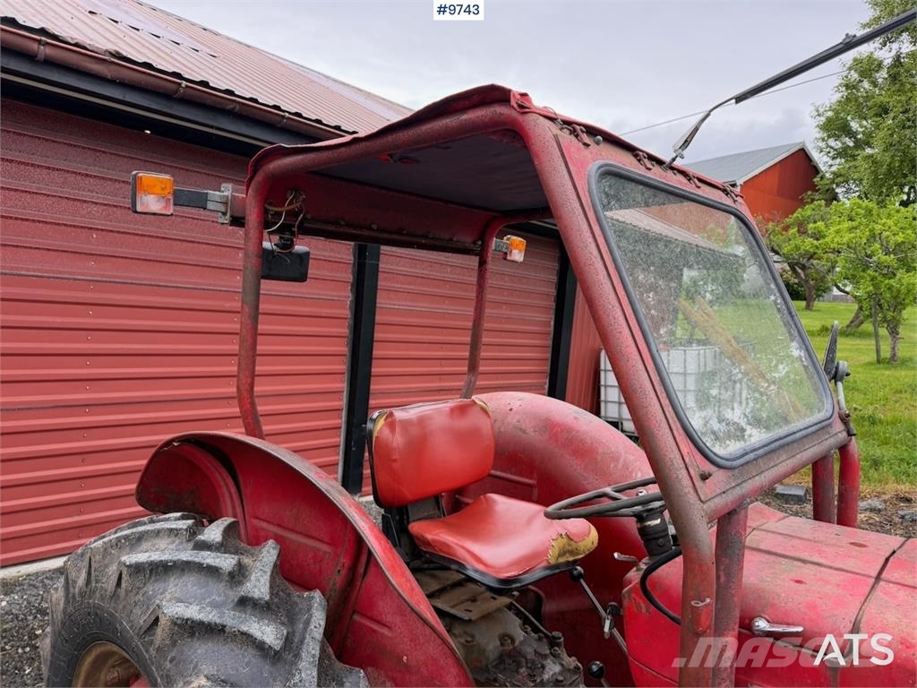 Massey Ferguson 135 トラクター