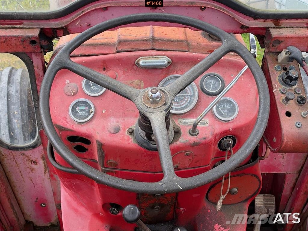 Massey Ferguson 148 Traktori